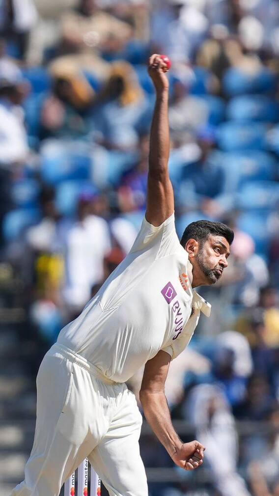 ఇండియా, ఇంగ్లండ్ బౌలర్లలో 500కు పైగా వికెట్లు తీసింది వీరే!