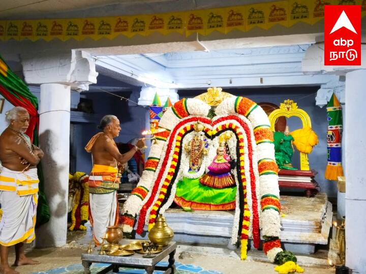 இக்கோவிலில் ஈசான மூலையில் பச்சை கல்லிலான மகா பைரவர் வாகனமின்றி தனித்து காட்சியளிப்பது கூடுதல் சிறப்பம்சமாக பார்க்கப்படுகிறது.