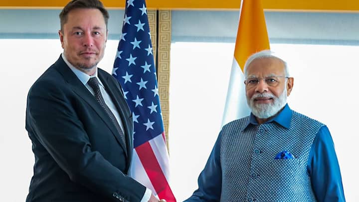 Elon Musk will enter into indian market with starlink license can be issued soon Elon Musk: भारत में एलन मस्क की एंट्री जल्द, मिलने वाला है लाइसेंस, जिओ और एयरटेल से होगी सीधी टक्कर  