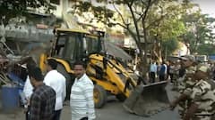 मुंबई में उपद्रवियों के अवैध निर्माण पर चला बुलडोजर, मीरा रोड में हुआ था बवाल