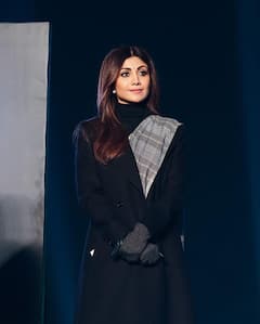 PHOTO: 'फिटनेस क्वीन’ शिल्पा शेट्टीचा ग्लॅम लूक पाहा खास फोटो!