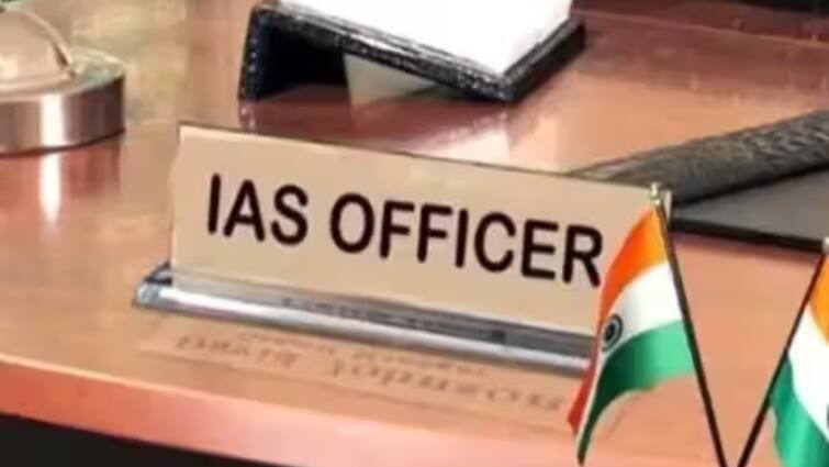 Transfer of 50 IAS officers in the gujarat ahead of Lok Sabha elections IAS Transfer: લોકસભા ચૂંટણી પહેલા રાજ્યમાં 50 IAS અધિકારીઓની બદલી, જુઓ સંપૂર્ણ યાદી