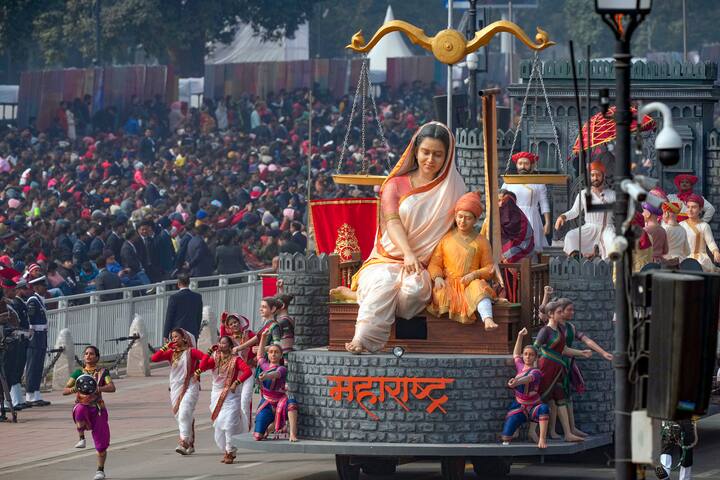 Maharashtra tableau on display during the full dress rehearsal for the Republic Day Parade 2024 at the Kartavya Path. (Image Source: PTI)