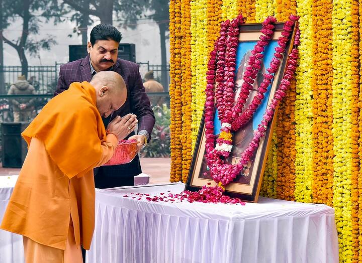 Uttar Pradesh CM Yogi Adityanath paid tribute to freedom fighter Subhash Chandra Bose on Parakram Diwas on Tuesday. (Source: PTI)
