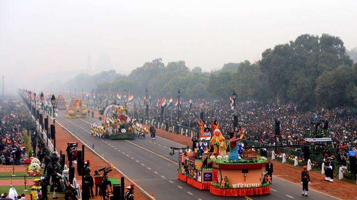 Republic Day Parade: हर साल 26 जनवरी को गणतंत्र दिवस मनाया जाता है, इस दिन राजधानी दिल्ली में एक भव्य कार्यक्रम होता है, जिसे गणतंत्र दिवस परेड के नाम से हम सब जानते हैं.