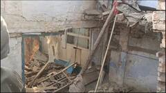 घर में खाना बनाते समय गैस सिलेंडर में धमाका, मलबे में दबे परिवार के 4 लोग