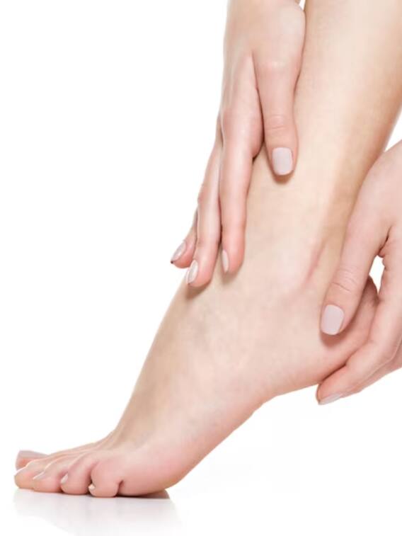 फट्टी एड़ियों के लिए आजमाएं ये घरेलू उपचार