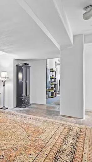 ਇਹ ਸਭ ਕੁਝ ਹੈ, ਪਰ ਆਮ ਲੋਕਾਂ ਲਈ ਨਹੀਂ। ਇੱਥੇ ਸਿਰਫ਼ ਅਮੀਰ ਹੀ ਰਹਿ ਸਕਦੇ ਹਨ ਕਿਉਂਕਿ ਇੱਥੇ ਰਹਿਣ ਦਾ ਖਰਚਾ ਅਰਬਾਂ ਰੁਪਏ ਹੈ। ਸੀਐਨਐਨ ਦੀ ਰਿਪੋਰਟ ਮੁਤਾਬਕ ਇਨ੍ਹਾਂ ਥਾਵਾਂ 'ਤੇ ਇੱਕ ਰਾਤ ਬਿਤਾਉਣ ਦਾ ਖਰਚਾ 40 ਲੱਖ ਰੁਪਏ ਤੋਂ ਵੱਧ ਹੈ। ਬੱਚਿਆਂ ਲਈ ਵੀ 20 ਲੱਖ ਰੁਪਏ ਖਰਚਣੇ ਪੈਣਗੇ।