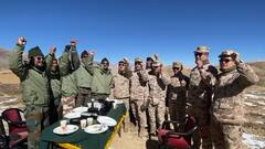 Photos: ચીની સૈનિકોએ અરુણાચલ બૉર્ડર પર લગાવ્યા 'જય શ્રી રામ'ના નારા, ભારતીય જવાનોએ તેમને મીઠાઇ પણ ખવડાવી........