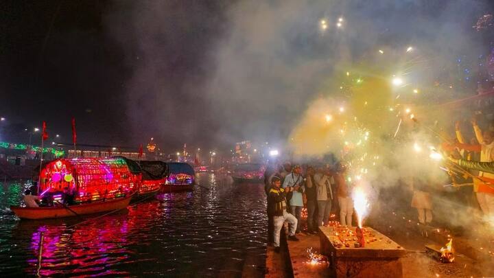 अयोध्येतील राम मंदिराचे (Ram Mandir) पंतप्रधान नरेंद्र मोदी (Narendra Modi) यांच्या हस्ते उद्घाटन झाले.(Photo Credit : PTI)