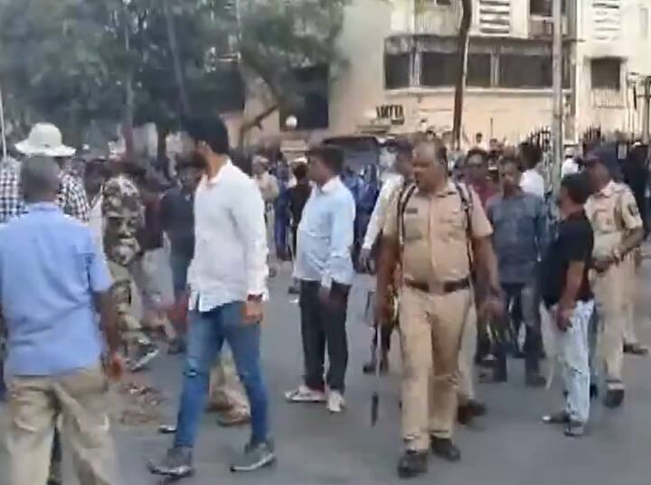 प्रशासन ने 48 घंटों के भीतर कार्रवाई की है.