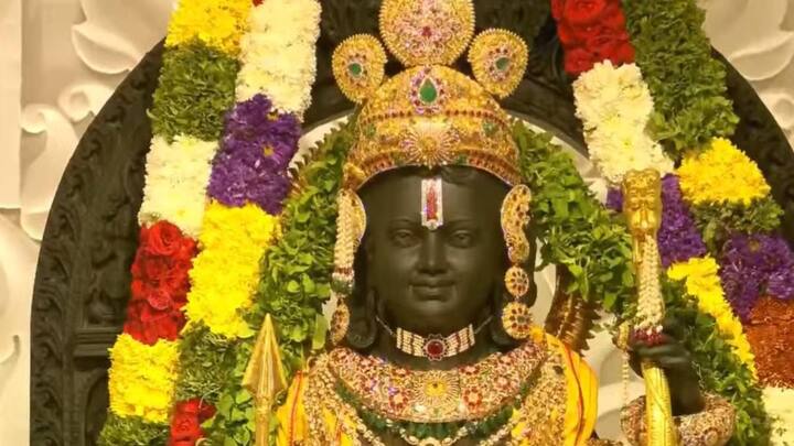 तीसरी आरती की बात करें तो इसका समय शाम 7:30 बजे रखा गया है, जो कि संध्या आरती होगी. मंदिर में प्रवेश के लिए आपको एक पास की जरूरत होगी. यह पास आपको श्रीराम मंदिर तीर्थ क्षेत्र ट्रस्ट की ओर से दिया जाएगा.