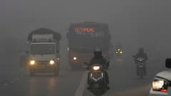 दिल्ली में कोहरे ने बनाया घर! पिछले 13 सालों में पहली बार हुआ ऐसा, जानें- 24 जनवरी को कैसा रहेगा मौसम?