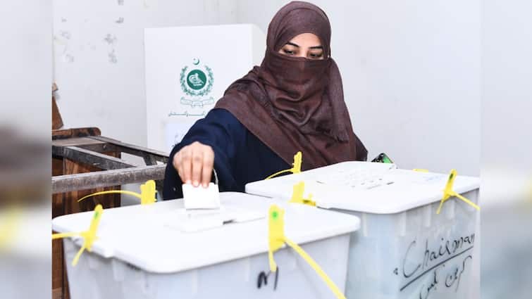 Pakistan Election 2024 Heads To Polls With Little Trust In Poll Body's Transparency, Finds Survey Pakistan Heads To Elections With Little Trust In Poll Body's Transparency, Finds Survey