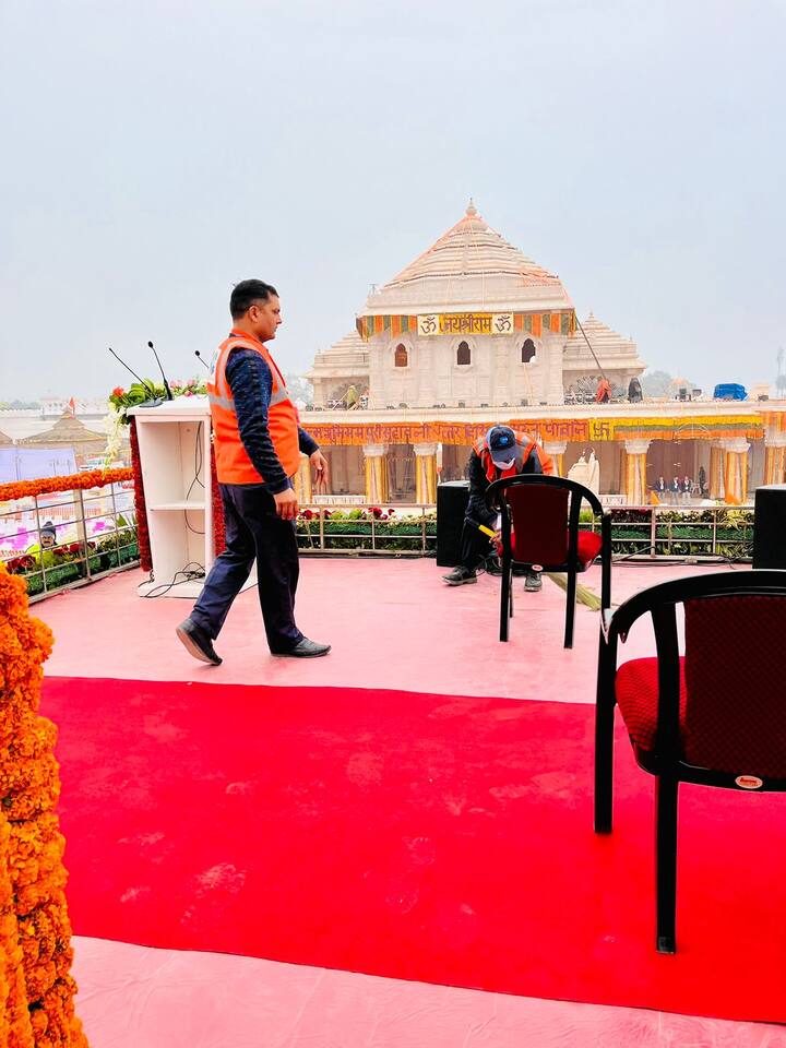 भारत विकास ग्रुप ही सुप्रसिद्ध उद्योजक श्री हणमंतराव गायकवाड स्थापित कंपनी देशातील अत्यंत महत्त्वाच्या अशा प्रतिष्ठानांची एकात्मिक सेवा पुरवठा करणारी कंपनी आहे. (Photo Credit :ABP Majha)