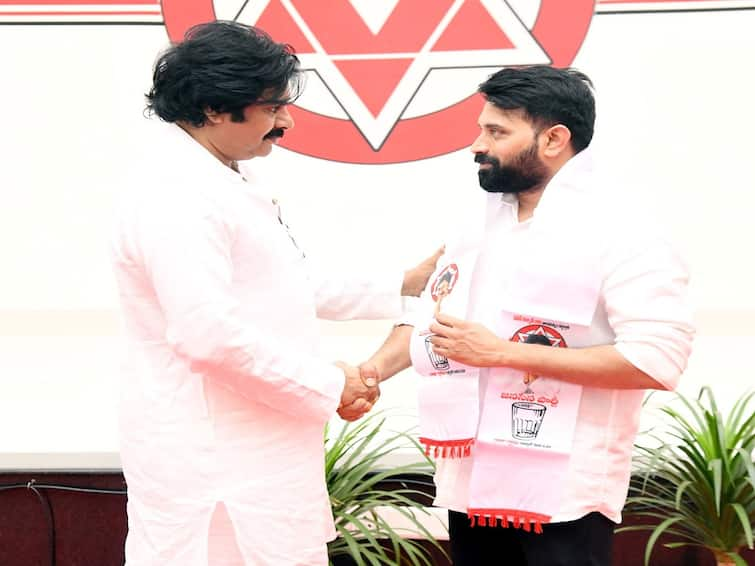 Famous choreographer Jani Master joined Janasena Jani Master: జనసేనలో చేరిన ప్రముఖ కొరియోగ్రాఫర్ జానీ మాస్టర్, నటుడు పృథ్వీ