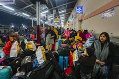 Railway Rules: ट्रेन छूटने के बाद कितने स्टेशन तक रिजर्व रहती है आपकी सीट?