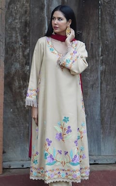 Sonam Bajwa: ਫਿਲਮ ਦੀ ਸ਼ੂਟਿੰਗ ਦੌਰਾਨ ਕਿਸ ਨਾਲ ਟਾਈਮ ਬਿਤਾ ਰਹੀ ਅਦਾਕਾਰਾ ਸੋਨਮ ਬਾਜਵਾ, ਤਸਵੀਰਾਂ 'ਚ ਆਇਆ ਸਾਹਮਣੇ