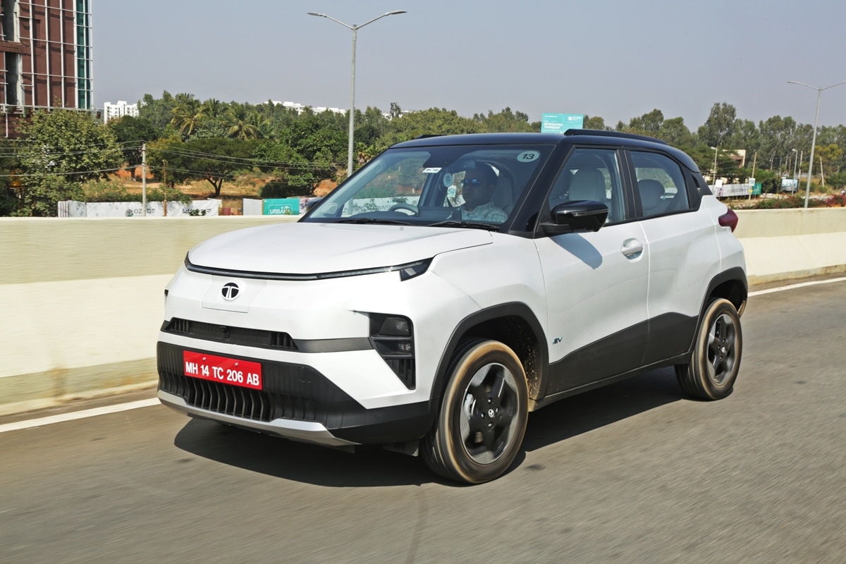 Tata Punch EV Review: कैसी है Tata Punch EV... ग्राहकों के ऊपर कितना चला पायेगी अपना जादू? यहां समझ लीजिये