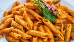 Disadvantages of eating pasta :पास्ता खात आहात ? अशा प्रकारे ठरेल आरोग्यासाठी घातक !