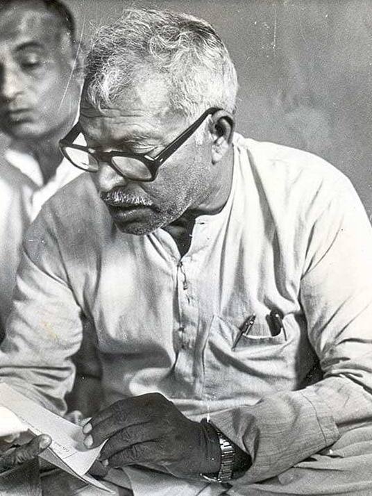 घर की ईटों से बनवा दिया स्कूल, ऐसे थे कर्पूरी ठाकुर