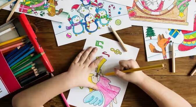 લાંબા સમય સુધી એક જ વિષય શીખવવો બાળકો માટે કંટાળાજનક હોઈ શકે છે. તેથી, આપણે એક જ વિષયને નાના સત્રોમાં વહેંચીને શીખવવો જોઈએ. ઉદાહરણ તરીકે, જો આપણે બાળકને ગણિતનું એક પ્રકરણ શીખવીએ છીએ તો આખું પ્રકરણ એક બેઠકમાં શીખવવું જોઈએ નહીં. તેના બદલે 10-15 મિનિટ ભણ્યા પછી વિરામ લેવો જોઈએ અને પછી આગળનો અભ્યાસ ચાલુ રાખવો જોઈએ.