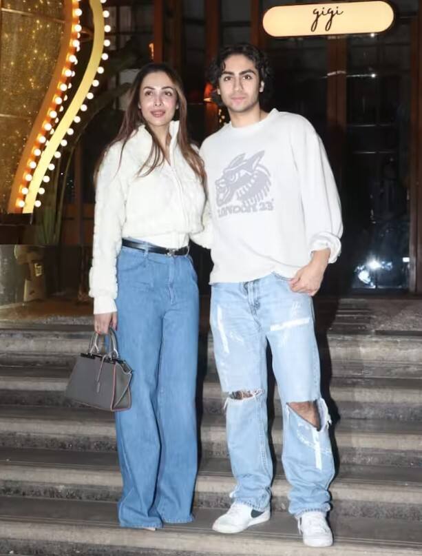 ਅਰਹਾਨ ਦੀ ਗੱਲ ਕਰੀਏ ਤਾਂ ਉਸ ਨੇ ਚਿੱਟੇ ਟੀ-ਸ਼ਰਟ ਦੇ ਨਾਲ ਰਿਪਡ ਜੀਨਸ ਪਹਿਨੀ ਸੀ।