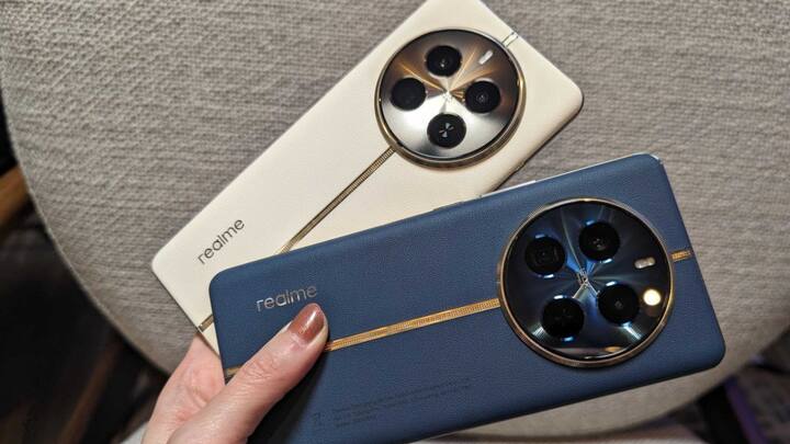 स्मार्टफोन में क्वालकॉम स्नैपड्रैगन 7 जेन 2 5G चिपसेट का सपोर्ट मिलेगा. बॉक्स इमेज के हिसाब से मोबाइल 12/512GB वेरिएंट में भी लॉन्च होगा.