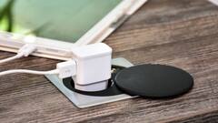 Mobile Charger Care Tips : Smartphone च्या चार्जरचा देखील होऊ शकतो स्फोट; तुमच्या चार्जरवर हे Symbols आहेत का?