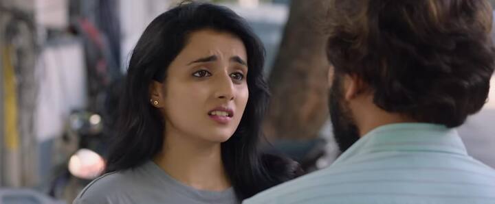 சிங்கப்பூர் சலூன் திரைப்படத்தின் பத்திரிக்கையாளர் காட்சி இன்று மாலை திரையிடப்படுகிறது.