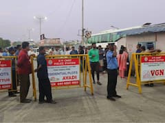 Omni Buses Kilambakkam: ரணகளமான கோயம்பேடு! ஆம்னி பேருந்துக்காக அல்லோலப்படும் பயணிகள்! குவியும் போலீஸ்