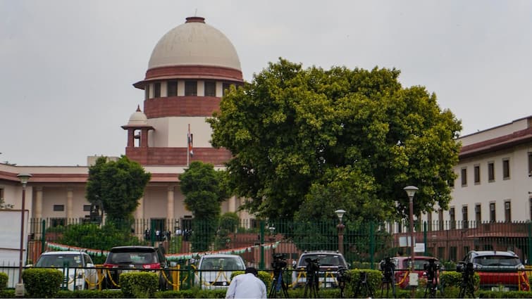 UP Muslim Student Slapping Case Supreme Court Slams Yogi Govt Failing To Offer Counselling UP Muslim Student Slapping Case: SC Slams Yogi Govt For Inaction, Failing To Offer Counselling