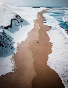 ਅਜੀਬ ਜਾਪਾਨ ਦਾ ਇਹ ਬੀਚ, ਰੇਤ-ਬਰਫ ਅਤੇ ਪਾਣੀ ਦਾ ਹੁੰਦਾ ਅਦਭੁਤ ਸੰਗਮ, ਦੇਖੋ ਤਸਵੀਰਾਂ