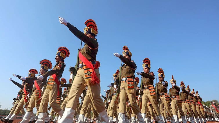 Republic Day Parade 2024 Live Streaming: When and Where to Watch R-Day Parade Live Telecast Timing Kartavya Path Republic Day Parade 2024: When And Where To Watch Live, How To Purchase Tickets — Details