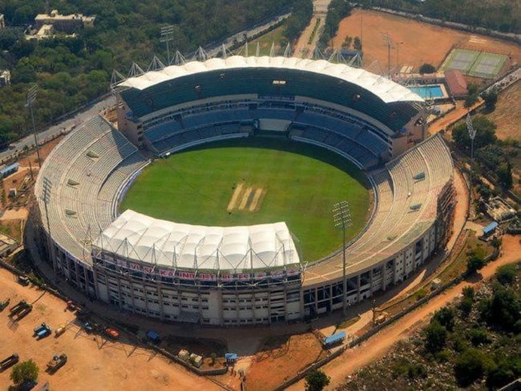 TSRTC runs special buses to Uppal stadium amid IND Vs ENG test match IND Vs ENG Test: భారత్‌-ఇంగ్లాండ్‌ టెస్ట్ మ్యాచ్‌ కోసం టీఎస్ఆర్టీసీ స్పెషల్ బస్సులు - ఈ ప్రాంతాల నుంచే