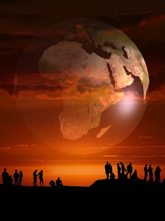 क्या सौ साल बाद तबाह हो जाएगी धरती ?