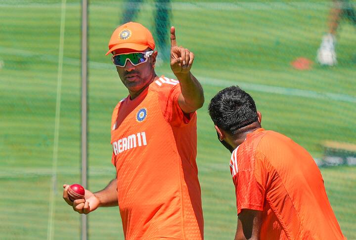 প্রায় এক যুগ কেটে গিয়েছে। দেশের মাটিতে কোনও টেস্ট সিরিজ হারেনি ভারত। ঘরের মাটিতে টানা ১৬টি টেস্ট সিরিজ জিতেছে টিম ইন্ডিয়া।