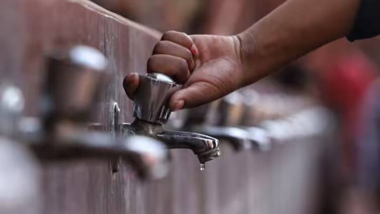 Mumbai Water Cut  Bhandup water supply cut for 12 hours today Marathi Maharashtra News Mumbai Water Cut :  मुंबईकरांनो पाणी जपून वापरा! भांडुपचा पाणीपुरवठा आज 12 तासासाठी  खंडीत