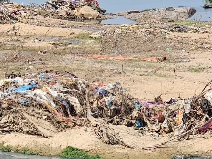 Thamirabarani River: ஜீவனை இழக்கும் நிலையில் வற்றாத ஜீவநதி தாமிரபரணி- குப்பைகளால் மூச்சு திணறும் நிலை