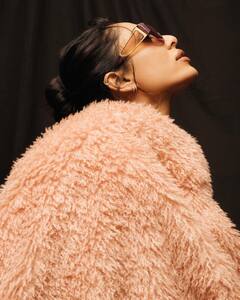 Sobhita Dhulipala Sports A Vintage & Retro Vibe In Black; Check Out Pics