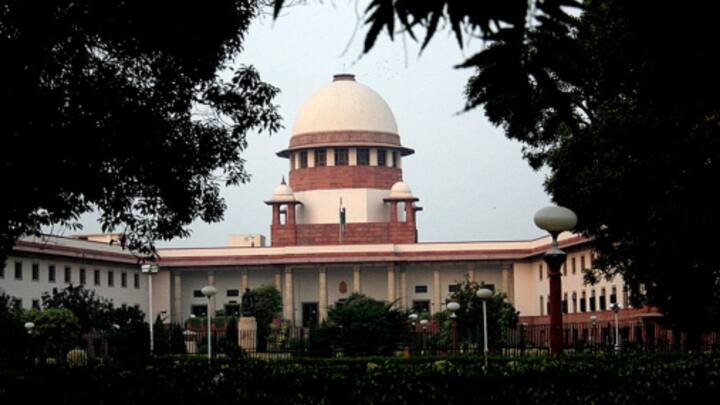 Supreme Court Tells As It Permits Withdrawal Of PIL Challenging Fundamental Rights 'We Are Not Monsters': Supreme Court Tells As It Permits Withdrawal Of PIL Challenging Fundamental Rights