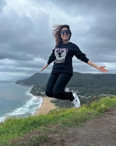 PHOTO: नुसरत भरुचाचा ग्लॅमरस लूक; ब्लॅक लूकमध्ये दिसतेय खास!