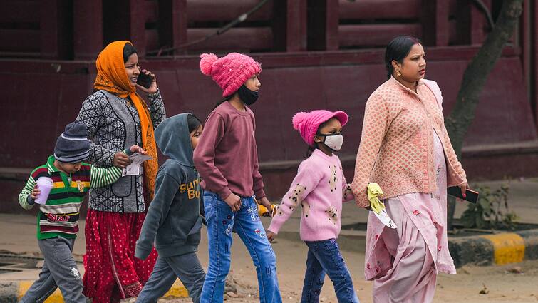 Maharashtra Weather forecast Update pune nashik amrawati mumbai parbhani Temperature cold wave Maharashtra Marathi news पुण्यात महाबळेश्वरचा फिल, नाशिकमध्ये मनालीसारखं वातावरण, राज्य गाराठलं!