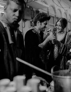 इश्कबाज फेम Surbhi Chandna का पुरानी दिल्ली में बॉयफ्रेंड संग रोमांस, प्री-ब्राइडल फोटोशूट में एक-दूजे में खोए-दिखे लव-बर्ड्स