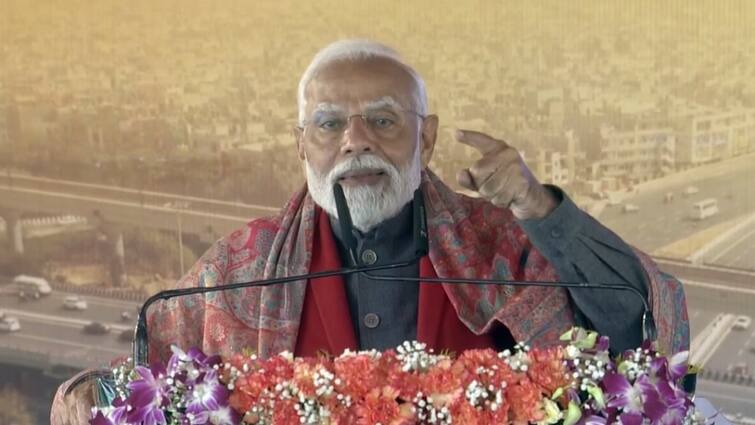 PM Narendra Modi in Bulandshahar and Jaipur inaugurate many development projects news and updates पीएम मोदी ने बुलंदशहर में किया कल्याण सिंह का जिक्र, बोले- हमें देव से देश और राम से राष्ट्र के मार्ग को प्रशस्त करना है