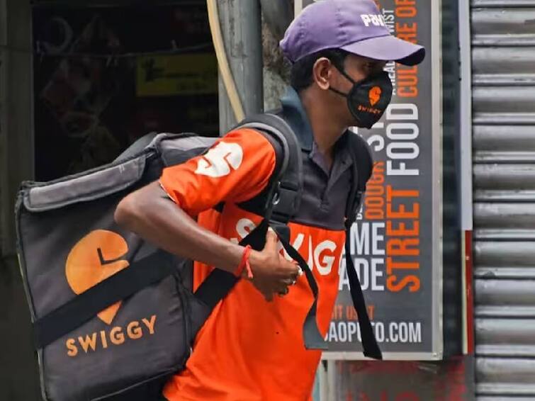 Swiggy Layoff Food Delivery Startup Swiggy 2nd Round Layoffs 400 Employees Jobs Cut அடுத்த ரவுண்டு! அதிர்ச்சி மேல் அதிர்ச்சி!  400 ஊழியர்களை பணிநீக்கம் செய்யும் ஸ்விகி! 