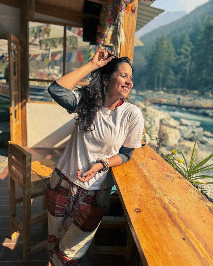 स्वानंदीने हा व्हिडीओ शेअर करत “प्रेम आणि कृतज्ञतेने परिपूर्ण” अशी कॅप्शनही दिली आहे. (Photo Credit: swananditikekar)
