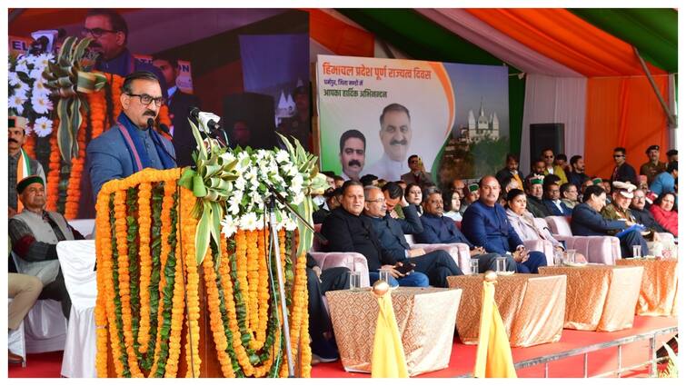 HP News CM Sukhwinder Singh Sukhu presided over the 54th Statehood Day celebrations ann HP News: CM सुक्खू ने की 54वें पूर्ण राज्यत्व दिवस समारोह की अध्यक्षता, धर्मपुर की जनता को मिली विकास की सौगात