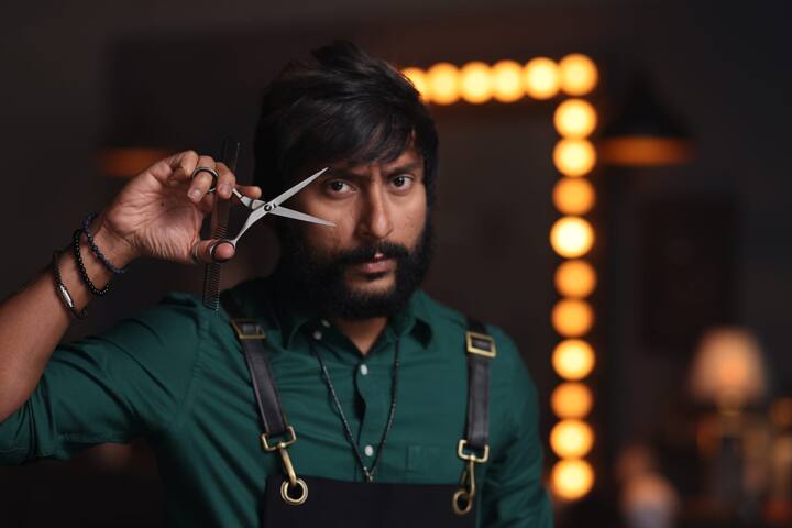 முதல் பாதியில் அசத்தலான காமெடி காட்சிகள் நிரம்பியுள்ளது. இரண்டாம் பாதி, சம்பந்தமே இல்லாமல் எங்கேயோ போகிறது.