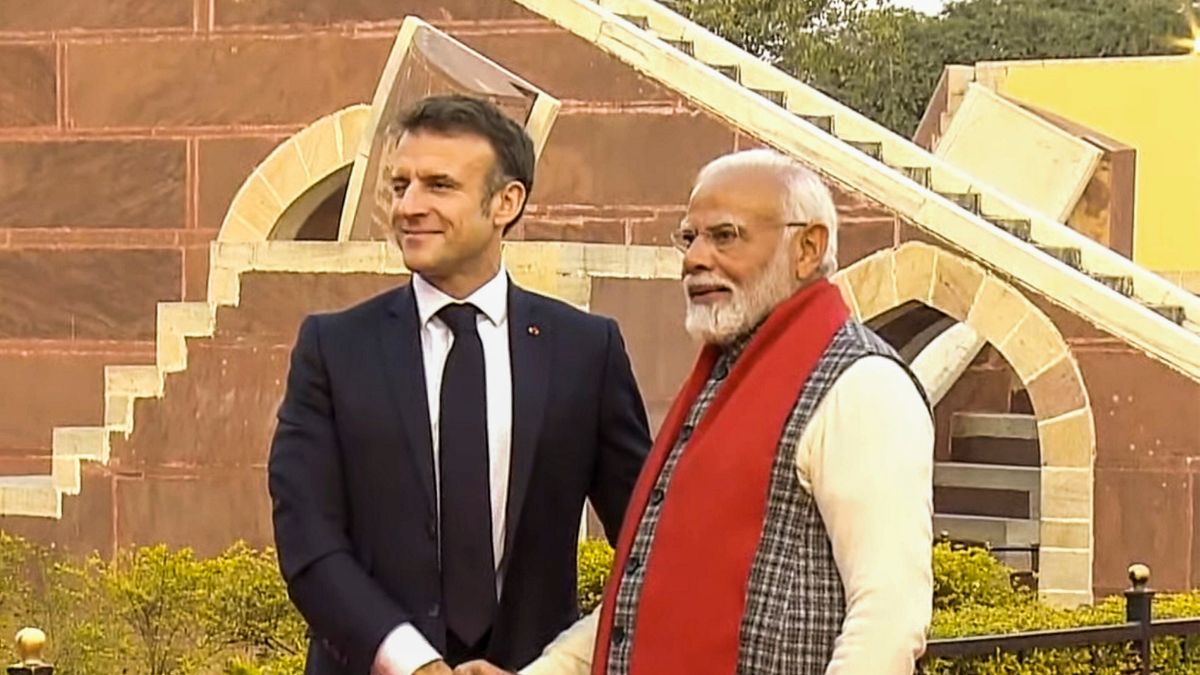 PM Modi And French President Emmanuel Macron Conduct Roadshow In ...